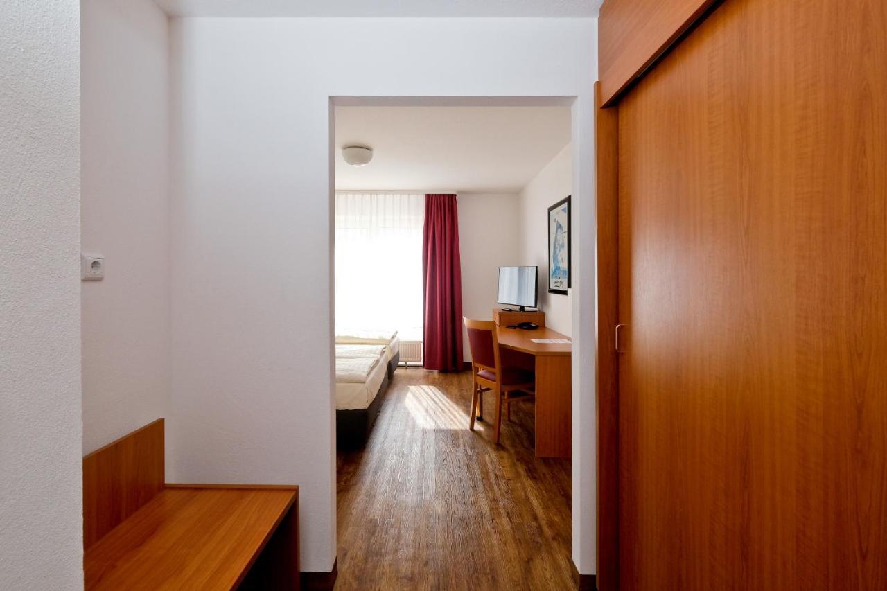 Apart Hotel Sehnde Exterior photo