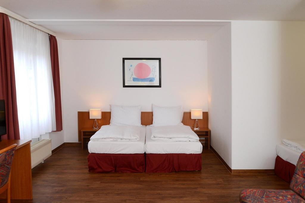 Apart Hotel Sehnde Exterior photo